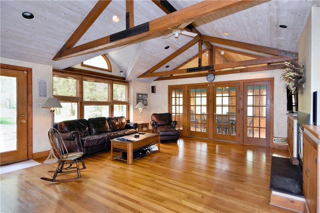 401 Buckingham Road Fox Chapel, PA 15215 - Photo 10 of 25 Gallery Image 10