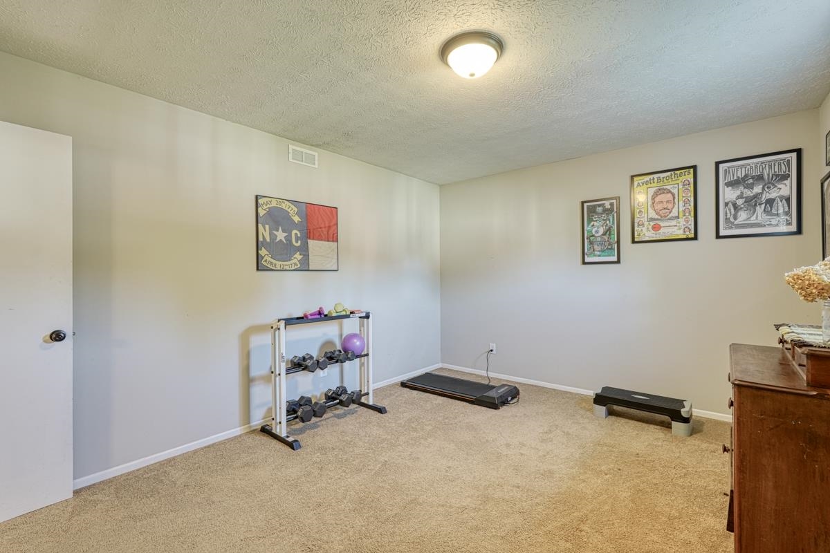 1406 Ridge Road Greenville, SC 29607 - Photo 21 of 36 Gallery Image 21