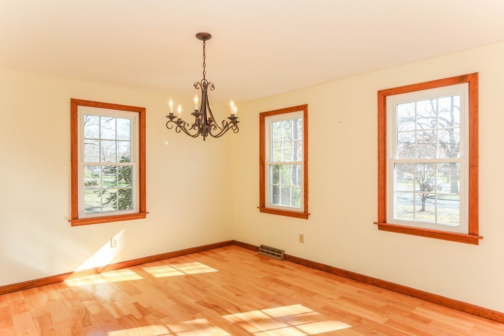 849 Shaker Road Longmeadow, MA 01106 - Photo 10 of 29