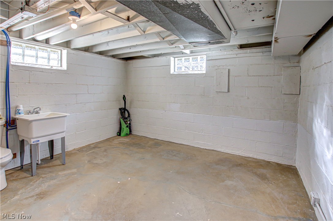 9209 Biddulph Road Brooklyn, OH 44144 - Photo 29 of 29 Gallery Image 29