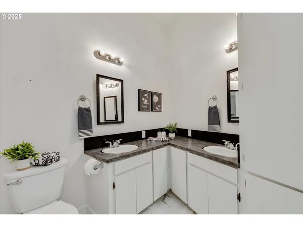 $1,299,000 | 7755 Southwest Bracken Drive, Cornelius, OR 97113