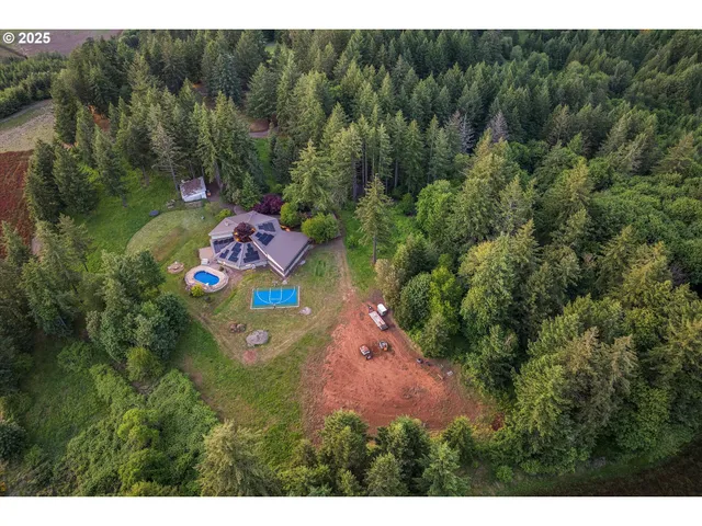 $1,395,000 | 7755 Southwest Bracken Drive, Cornelius, OR 97113