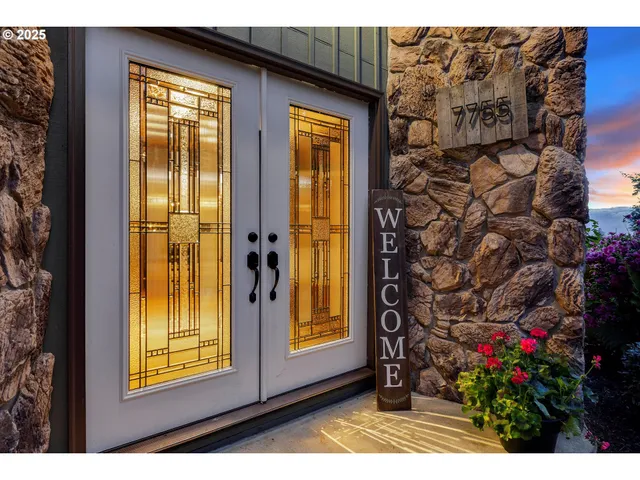 $1,395,000 | 7755 Southwest Bracken Drive, Cornelius, OR 97113