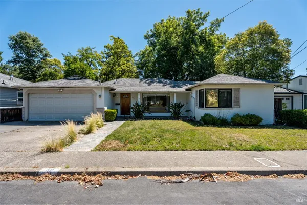 $475,000 | 118 Barbara Street, Ukiah, CA 95482