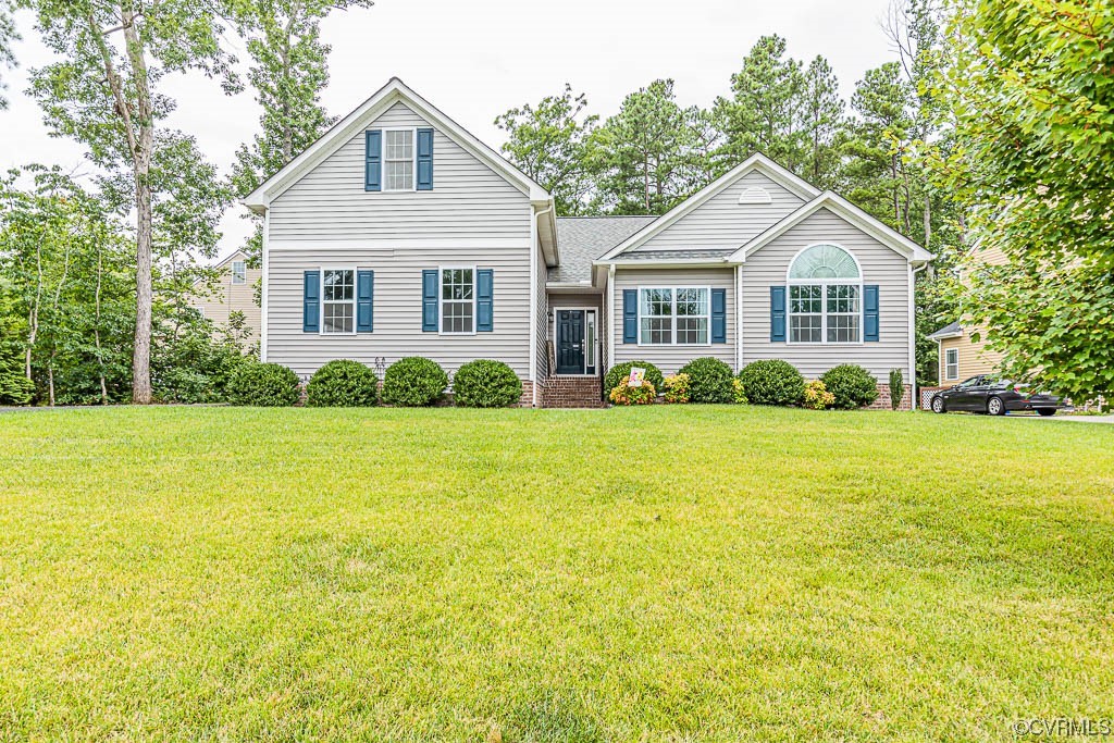 11100 Avening Road Midlothian, VA 23112 - Photo 29 of 29 a front view of a house with garden