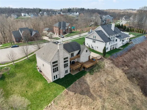 $680,000 | 836 Forest Oaks Trail, North Huntingdon, PA 15642