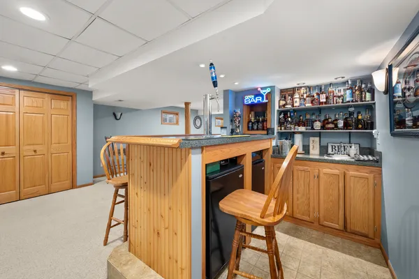 $415,000 | 1122 Yorkshire Drive South, Sycamore, IL 60178