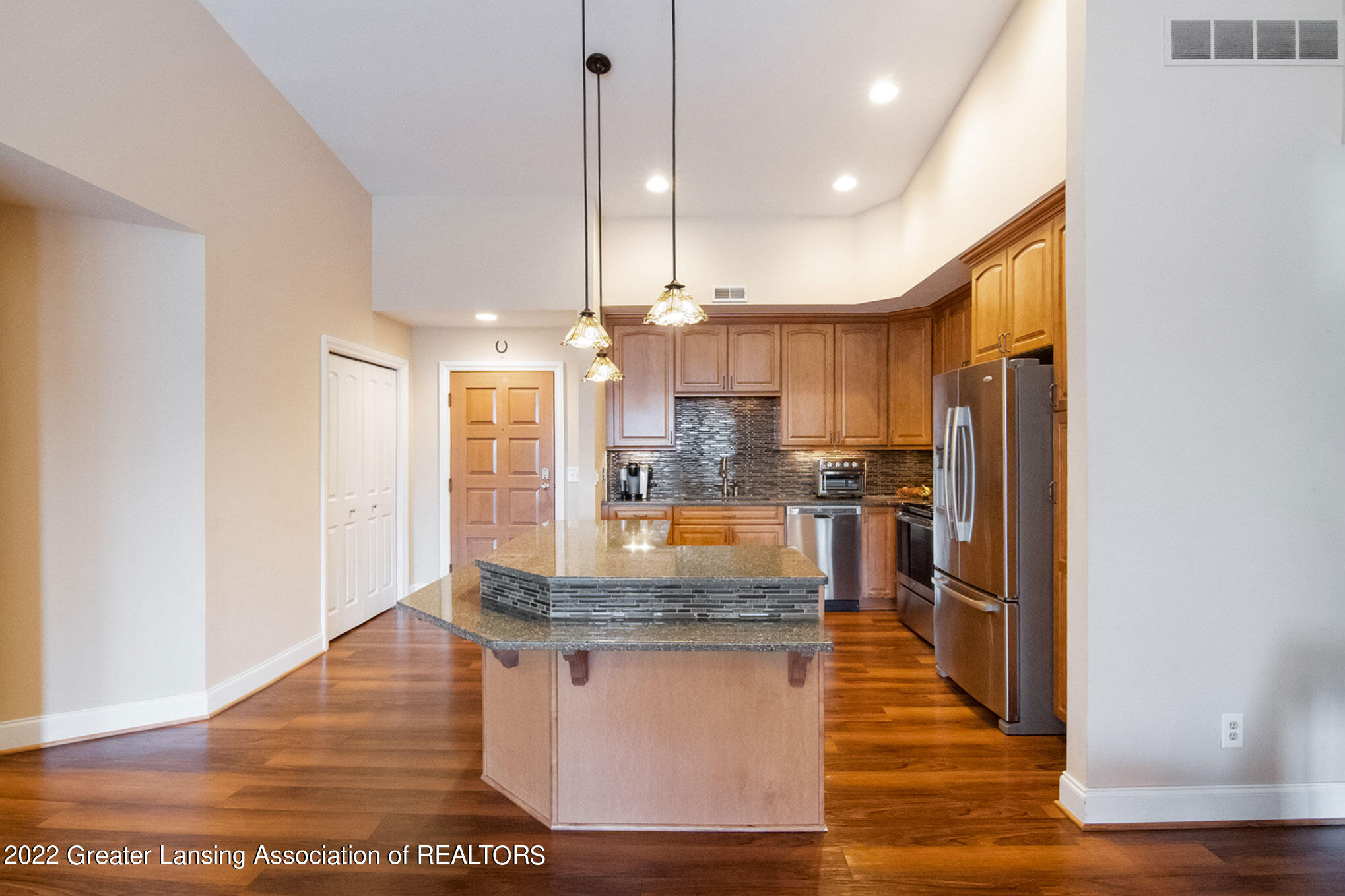969 GreenView Court, Unit 50 Rochester, MI 48307 - Photo 8 of 18 969-green-view_14
