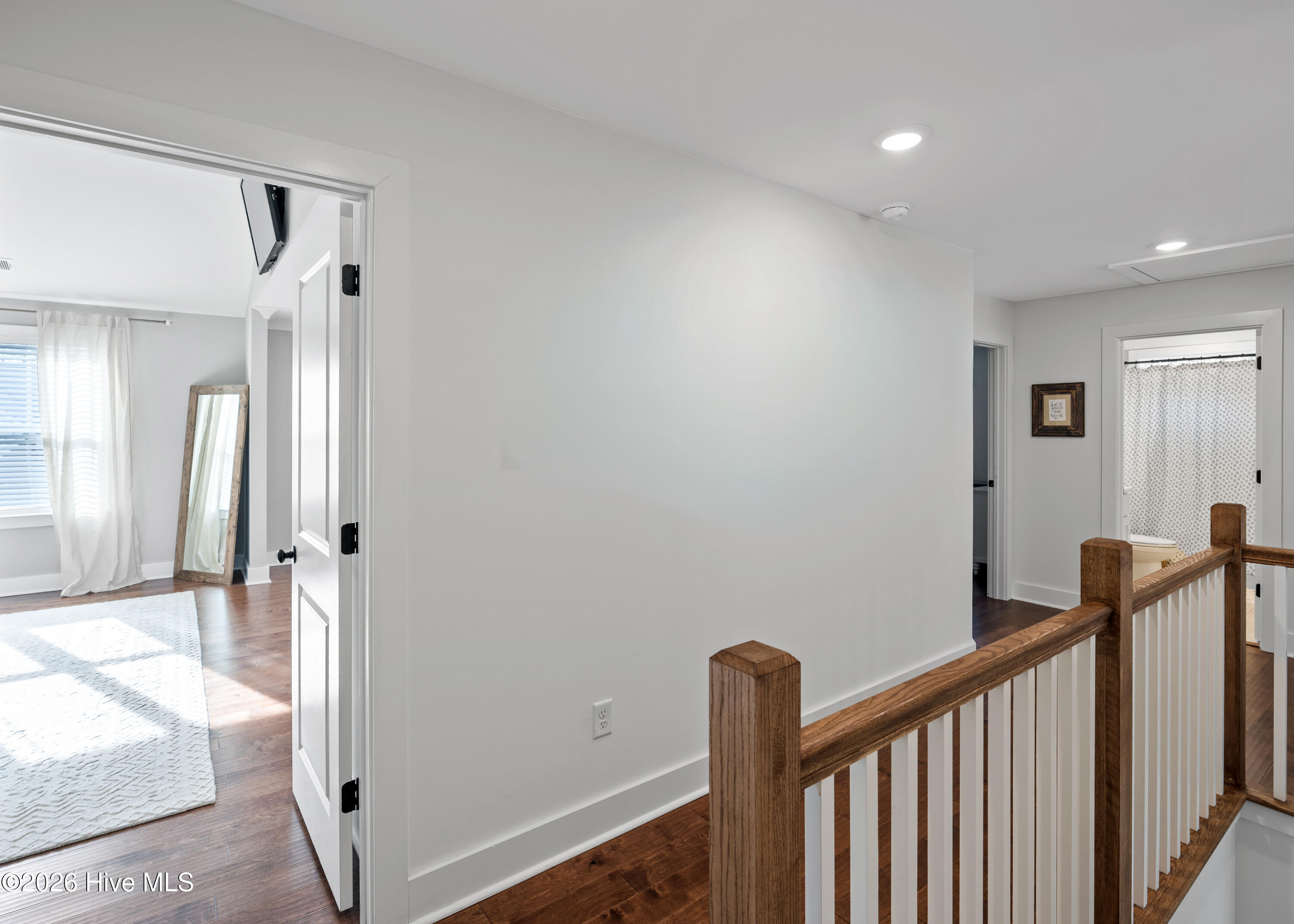 6132 Bailey Buck Road Wilmington, NC 28409 - Photo 27 of 49 2nd Floor Hall