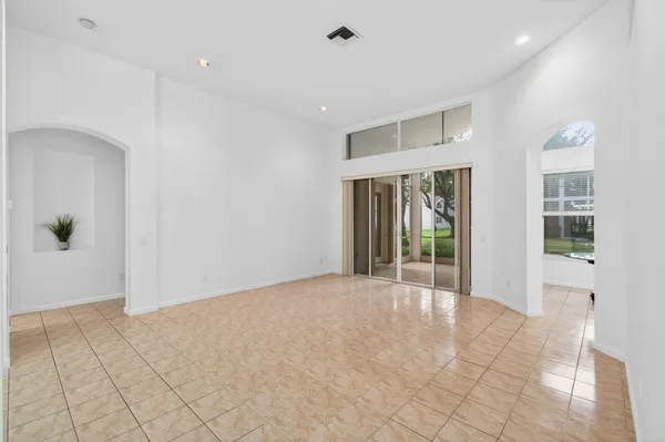 $597,000 | 11564 Puerto Boulevard, Boynton Beach, FL 33437