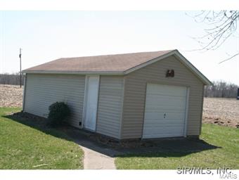 7582 Kerin Road Alhambra, IL 62001 - Photo 3 of 17
