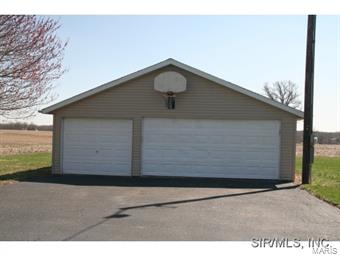 7582 Kerin Road Alhambra, IL 62001 - Photo 5 of 17