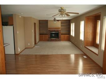 7582 Kerin Road Alhambra, IL 62001 - Photo 9 of 17
