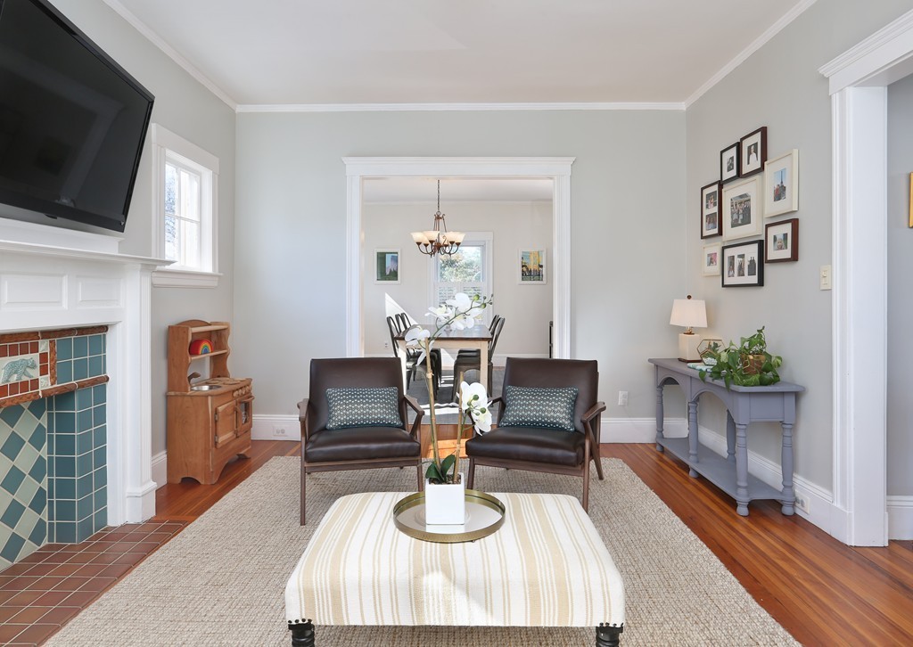 86 Manthorne Road Boston, MA 02132 - Photo 3 of 11 Gallery Image 3