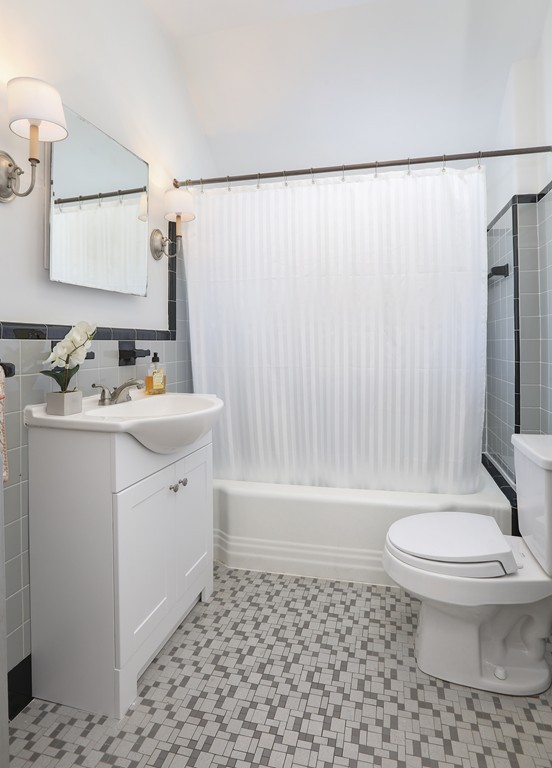 86 Manthorne Road Boston, MA 02132 - Photo 10 of 11 Gallery Image 10