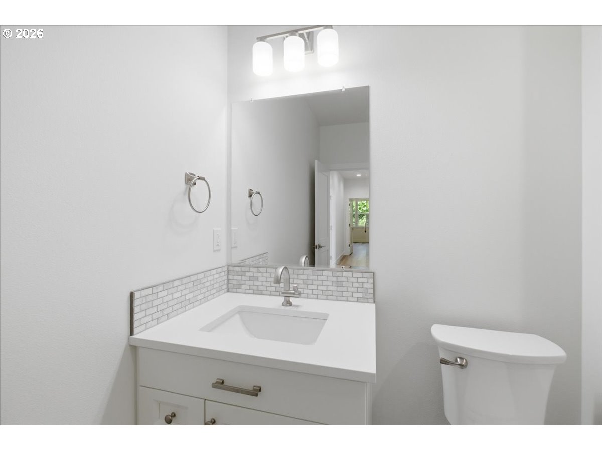 2147 Northeast Spitz Road Canby, OR 97013 - Photo 33 of 48 a bathroom with a sink vanity and a mirror