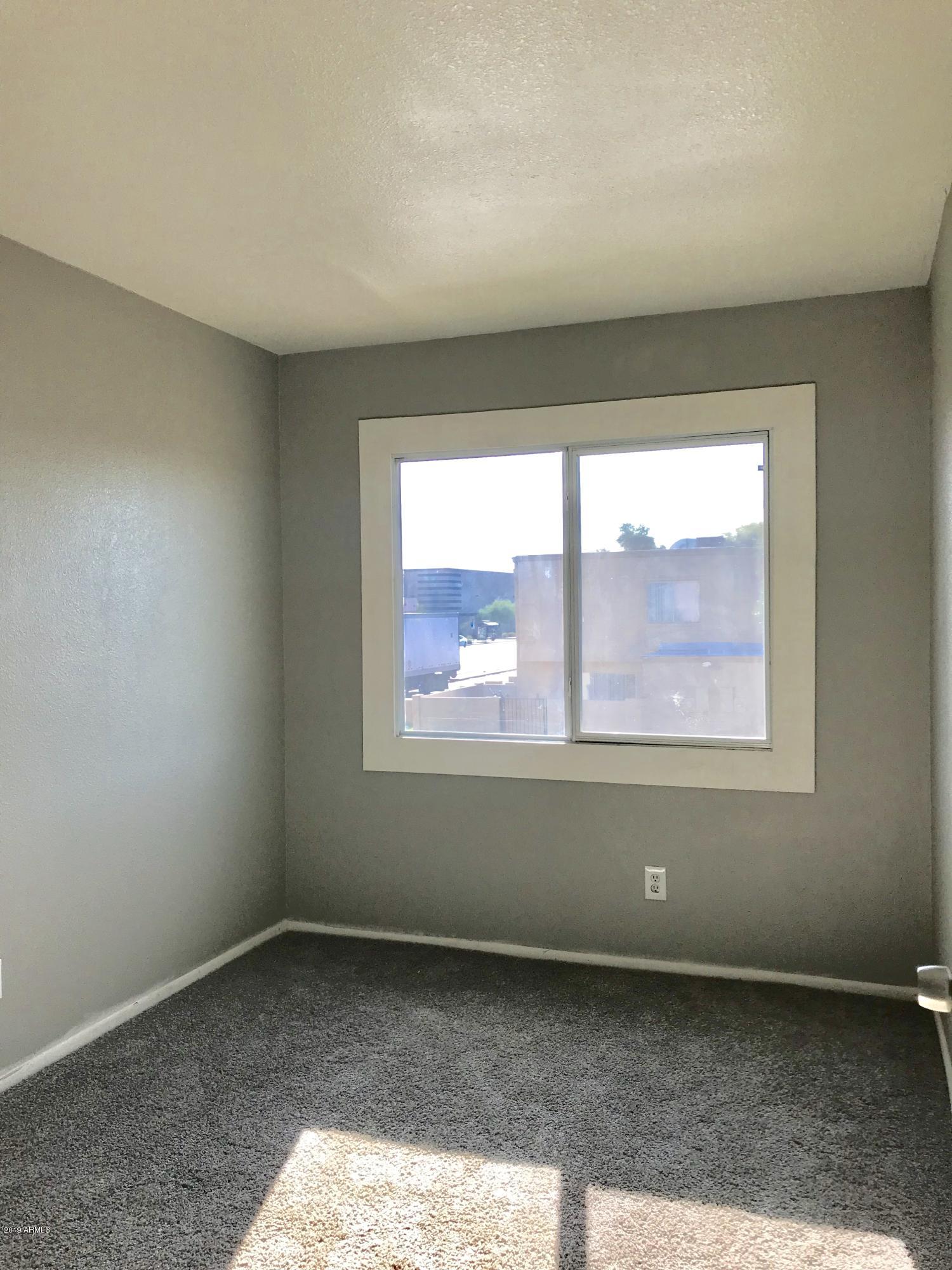 4704 East Broadway Road Phoenix, AZ 85040 - Photo 16 of 17 2019-09-11 16.18.32-1