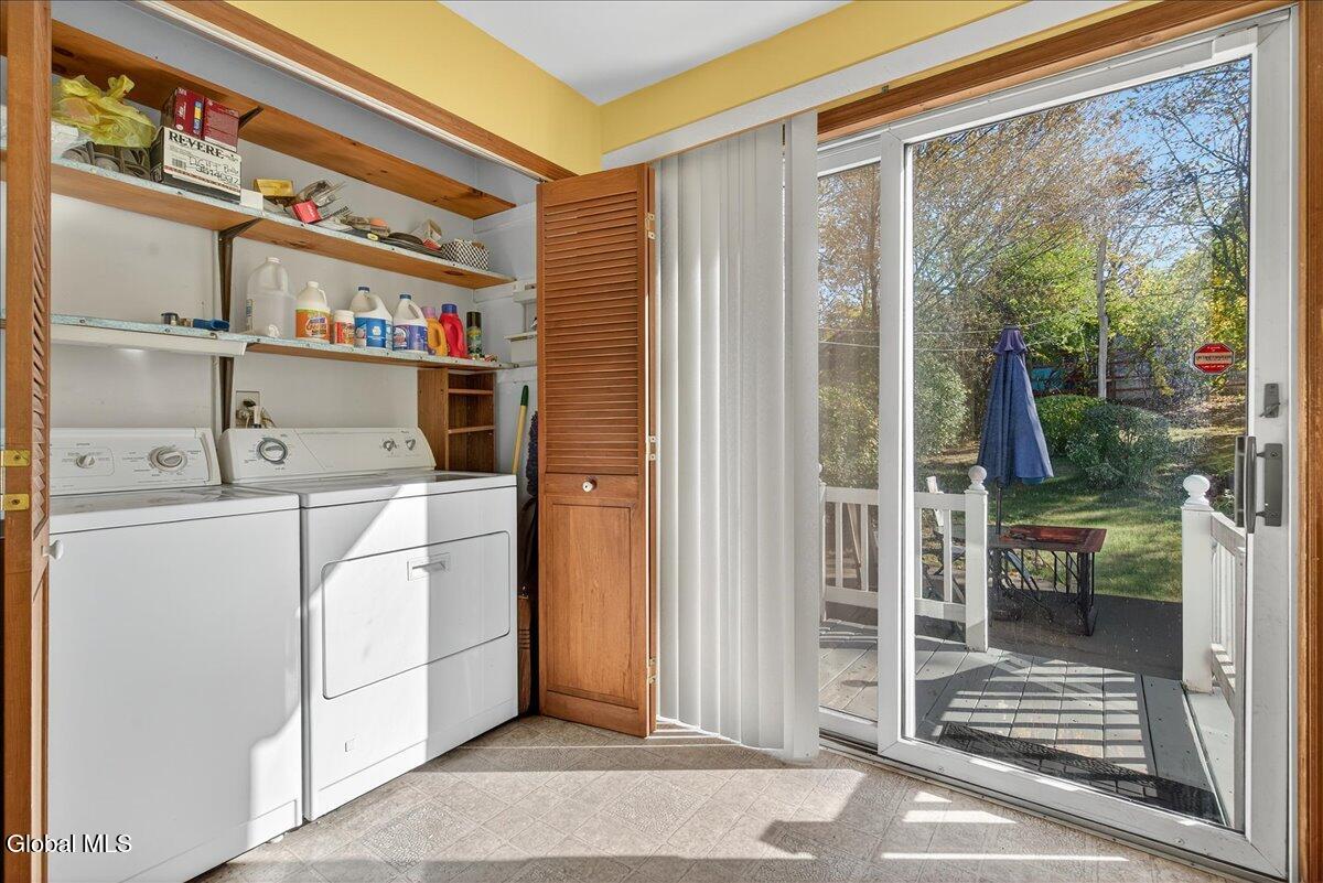 1060 Keyes Avenue Schenectady, NY 12309 - Photo 12 of 31 1-1060 KEYES EDITS-2