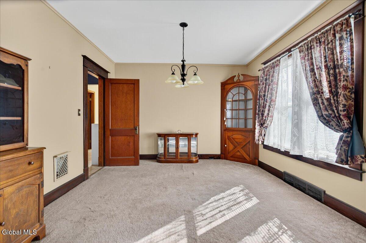 1060 Keyes Avenue Schenectady, NY 12309 - Photo 15 of 31 11-1060 KEYES-25