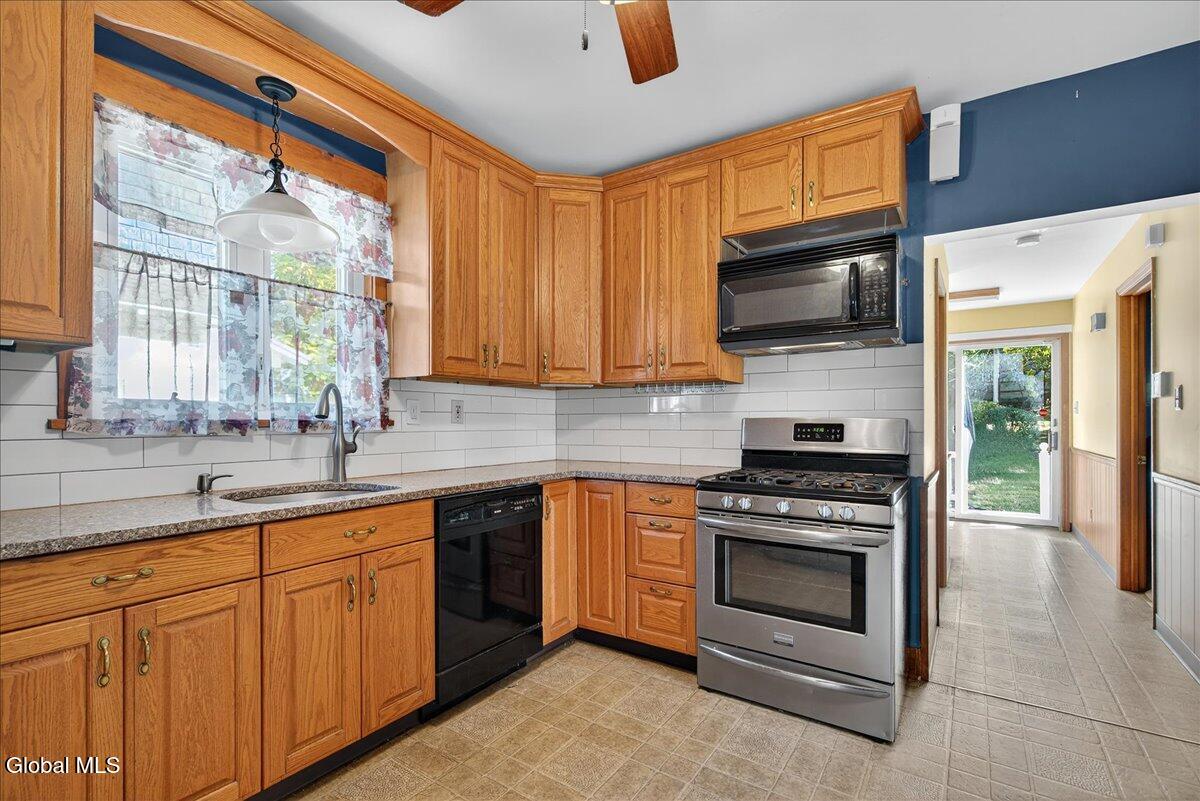 1060 Keyes Avenue Schenectady, NY 12309 - Photo 21 of 31 2-1060 KEYES EDITS