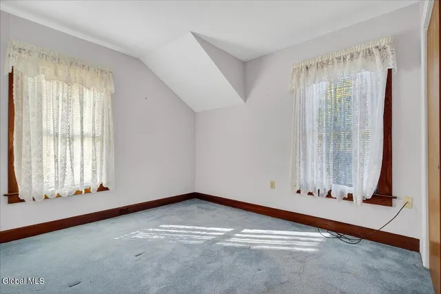 $250,000 | 1060 Keyes Avenue, Schenectady, NY 12309