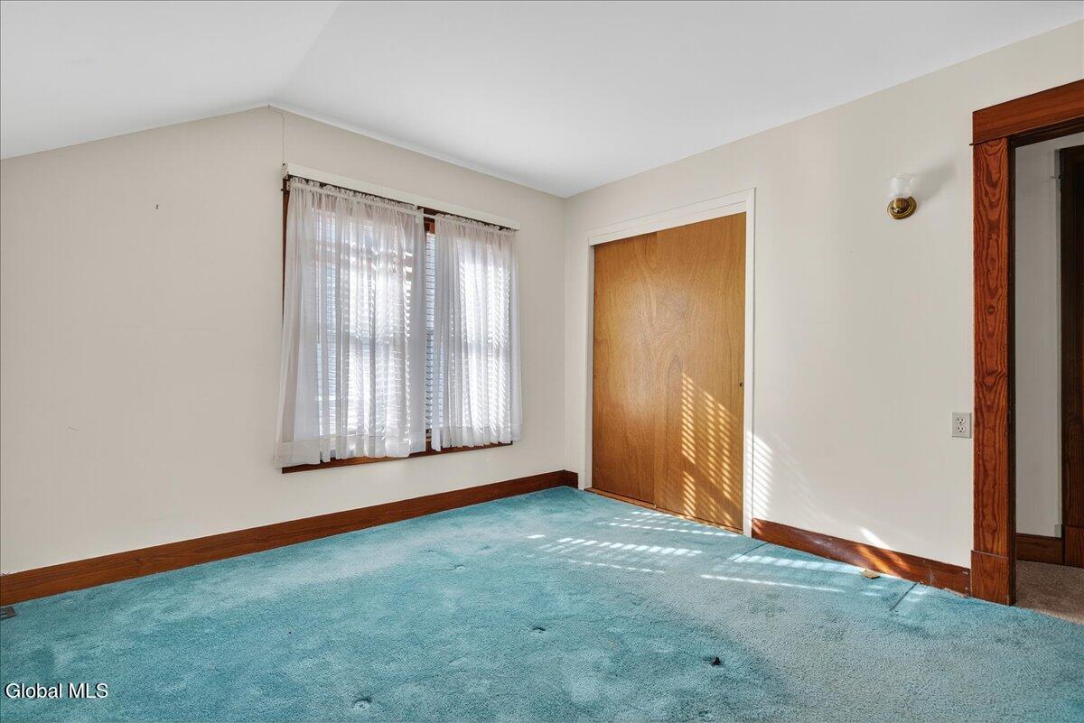 1060 Keyes Avenue Schenectady, NY 12309 - Photo 25 of 31 06-1060 KEYES-30