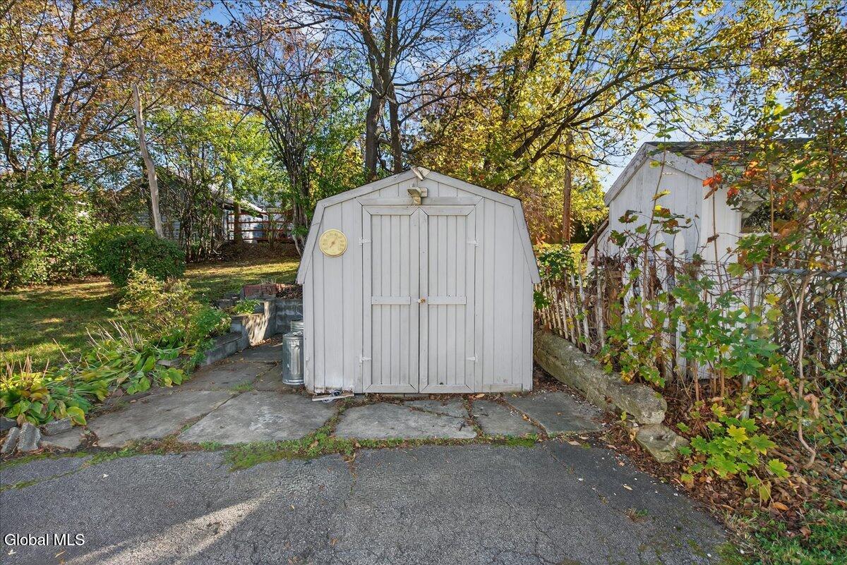 1060 Keyes Avenue Schenectady, NY 12309 - Photo 31 of 31 31-1060 KEYES-5