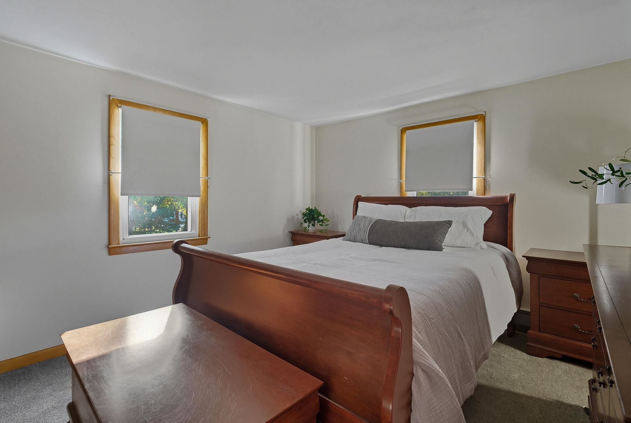 4 Vernon Avenue Rochester, NH 03867 - Photo 8 of 18