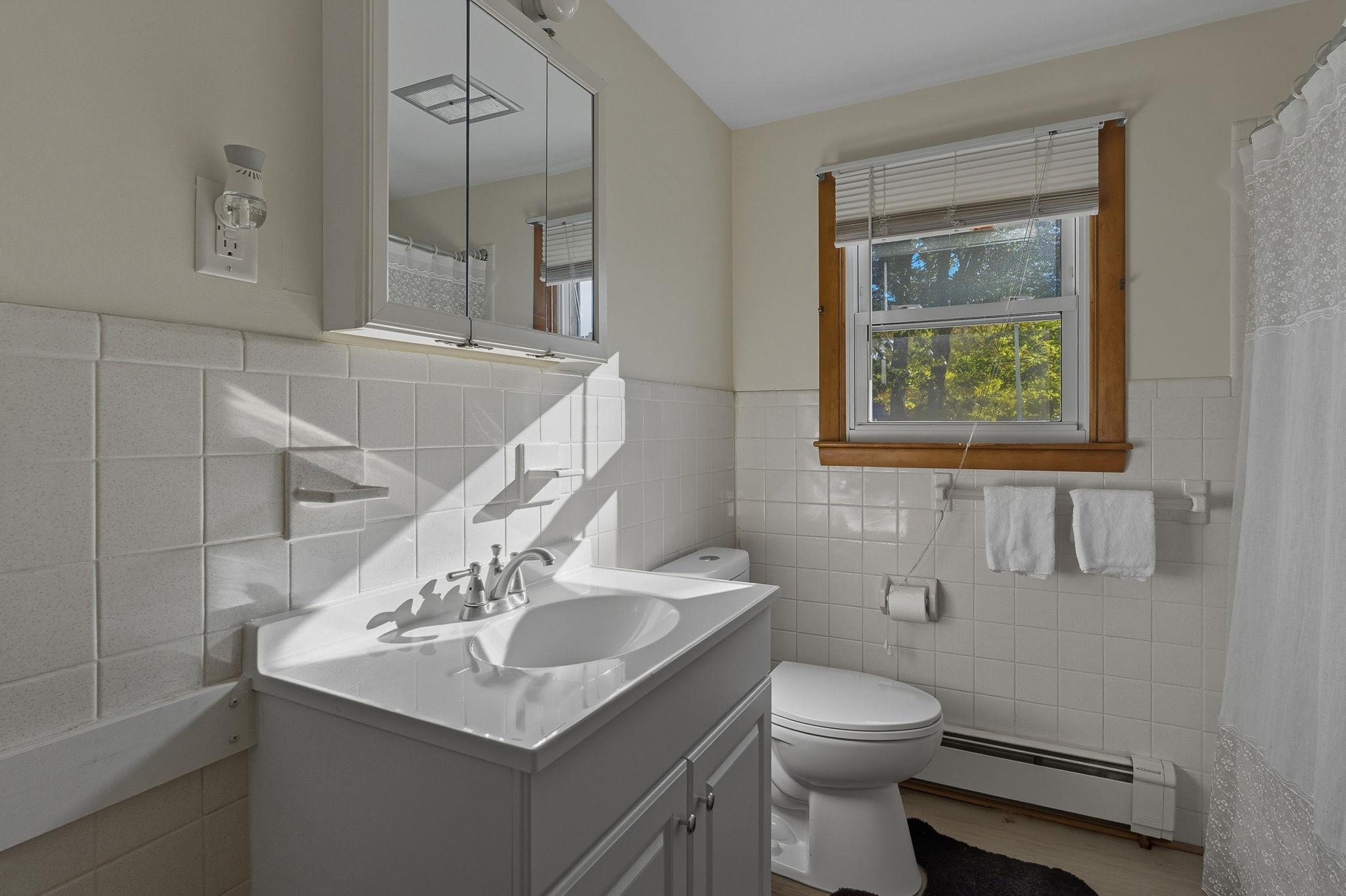 4 Vernon Avenue Rochester, NH 03867 - Photo 9 of 18