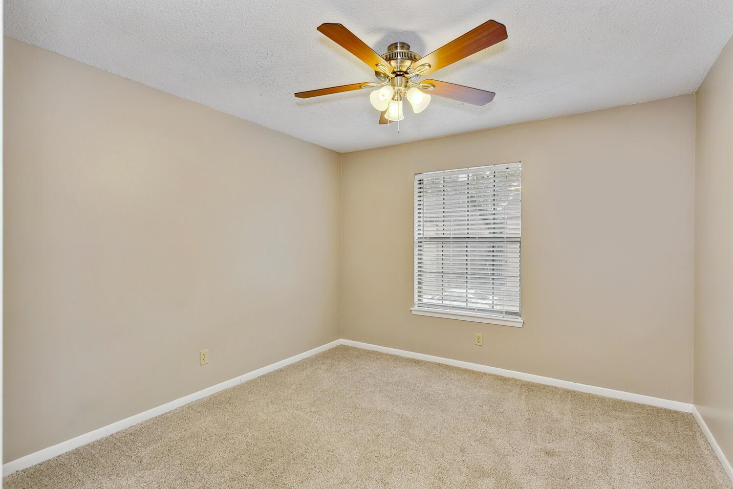 4831 East Olive Road, Unit 4D Pensacola, FL 32514 - Photo 14 of 35