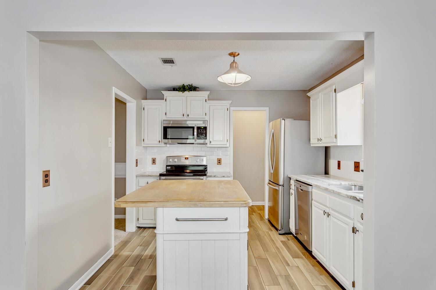 4831 East Olive Road, Unit 4D Pensacola, FL 32514 - Photo 7 of 35
