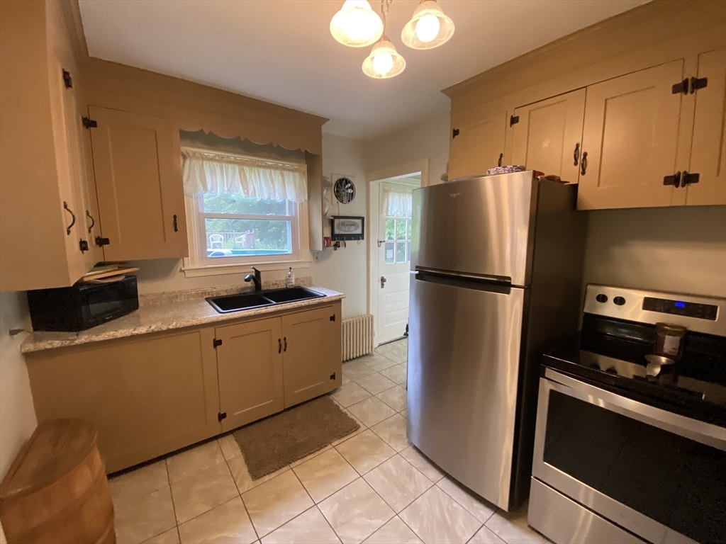 84 Thayer Road Greenfield, MA 01301 - Photo 15 of 34 Gallery Image 15
