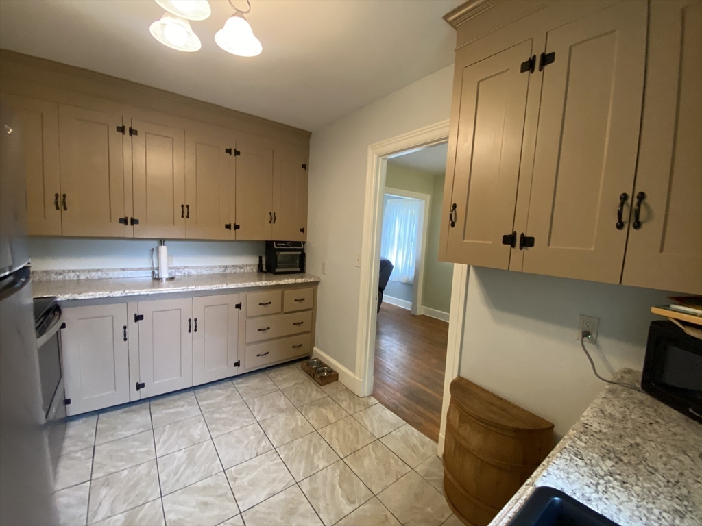 84 Thayer Road Greenfield, MA 01301 - Photo 16 of 34 Gallery Image 16