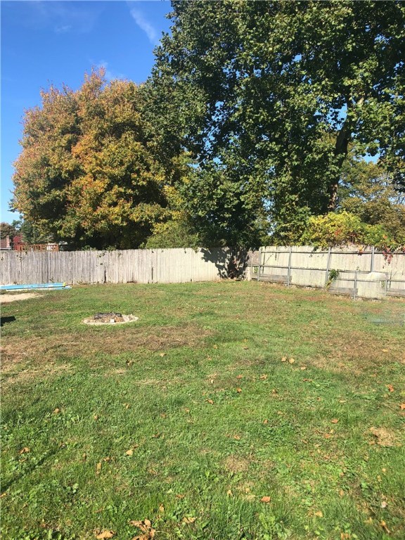 32 Primrose Road Bristol, RI 02809 - Photo 24 of 25