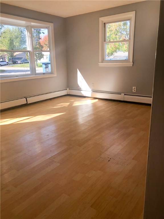32 Primrose Road Bristol, RI 02809 - Photo 5 of 25