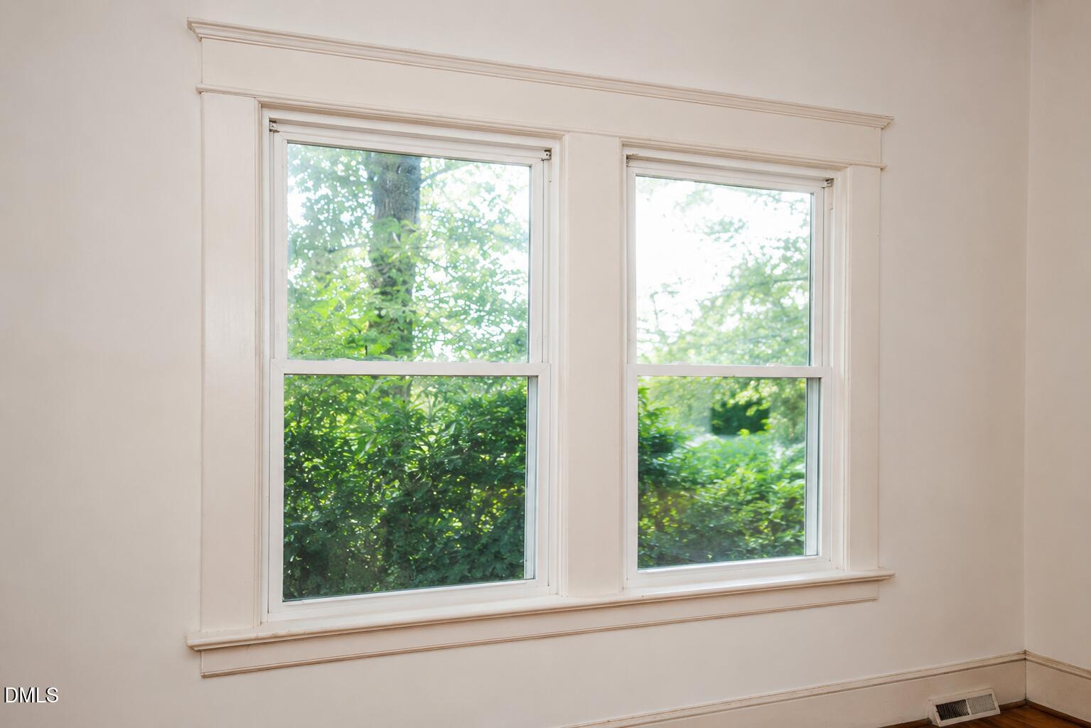 6119 North Roxboro Street Durham, NC 27712 - Photo 16 of 49 window