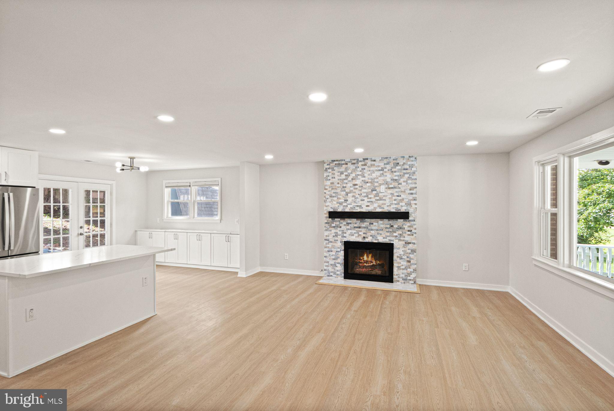 5803 Hanover Avenue Springfield, VA 22150 - Photo 8 of 59 Gallery Image 8