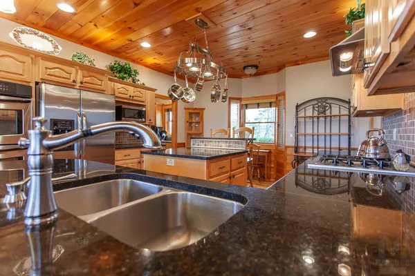 $899,000 | 594 Brasstown View Road, Murphy, NC 28906