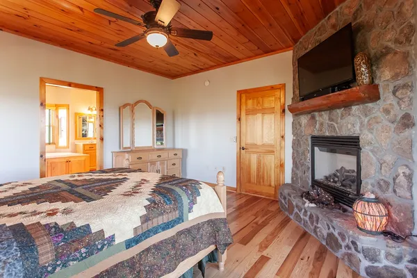 $899,000 | 594 Brasstown View Road, Murphy, NC 28906