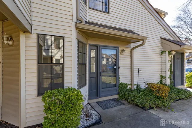 $2,595 | 2301 Bayhead Drive, Parlin, NJ 08859