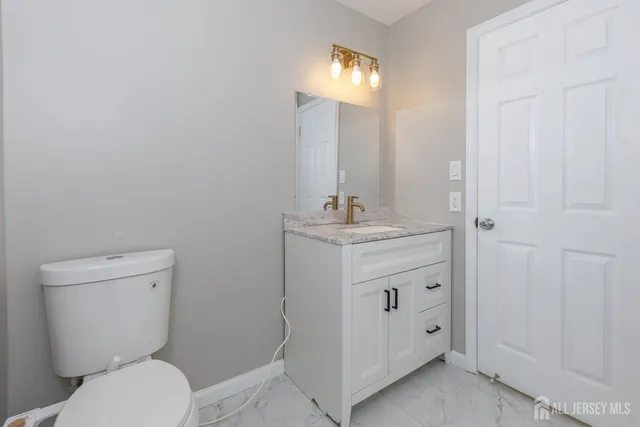 $2,595 | 2301 Bayhead Drive, Parlin, NJ 08859