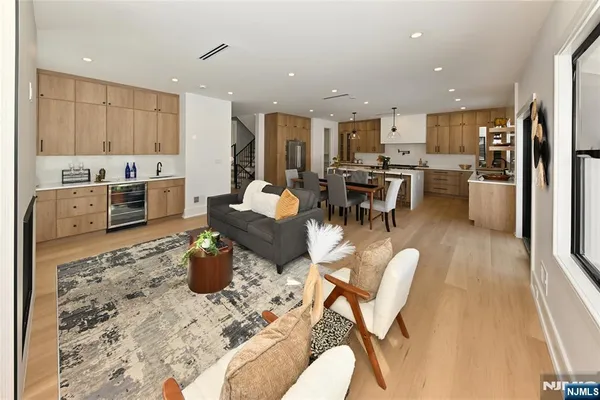 $1,625,000 | 212 Monroe Avenue, River Edge, NJ 07661