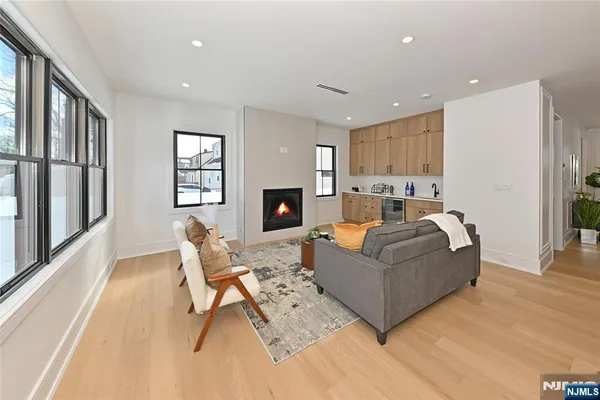 $1,625,000 | 212 Monroe Avenue, River Edge, NJ 07661