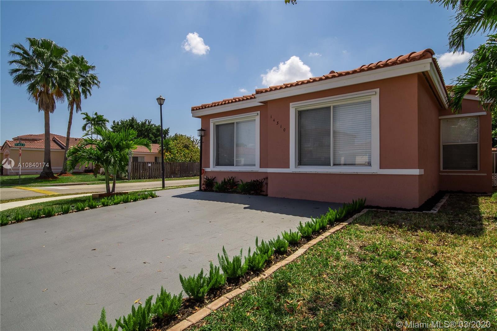 14310 Southwest 175th Terrace Miami, FL 33177 - Photo 12 of 37