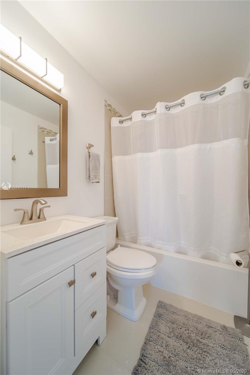 14310 Southwest 175th Terrace Miami, FL 33177 - Photo 29 of 37
