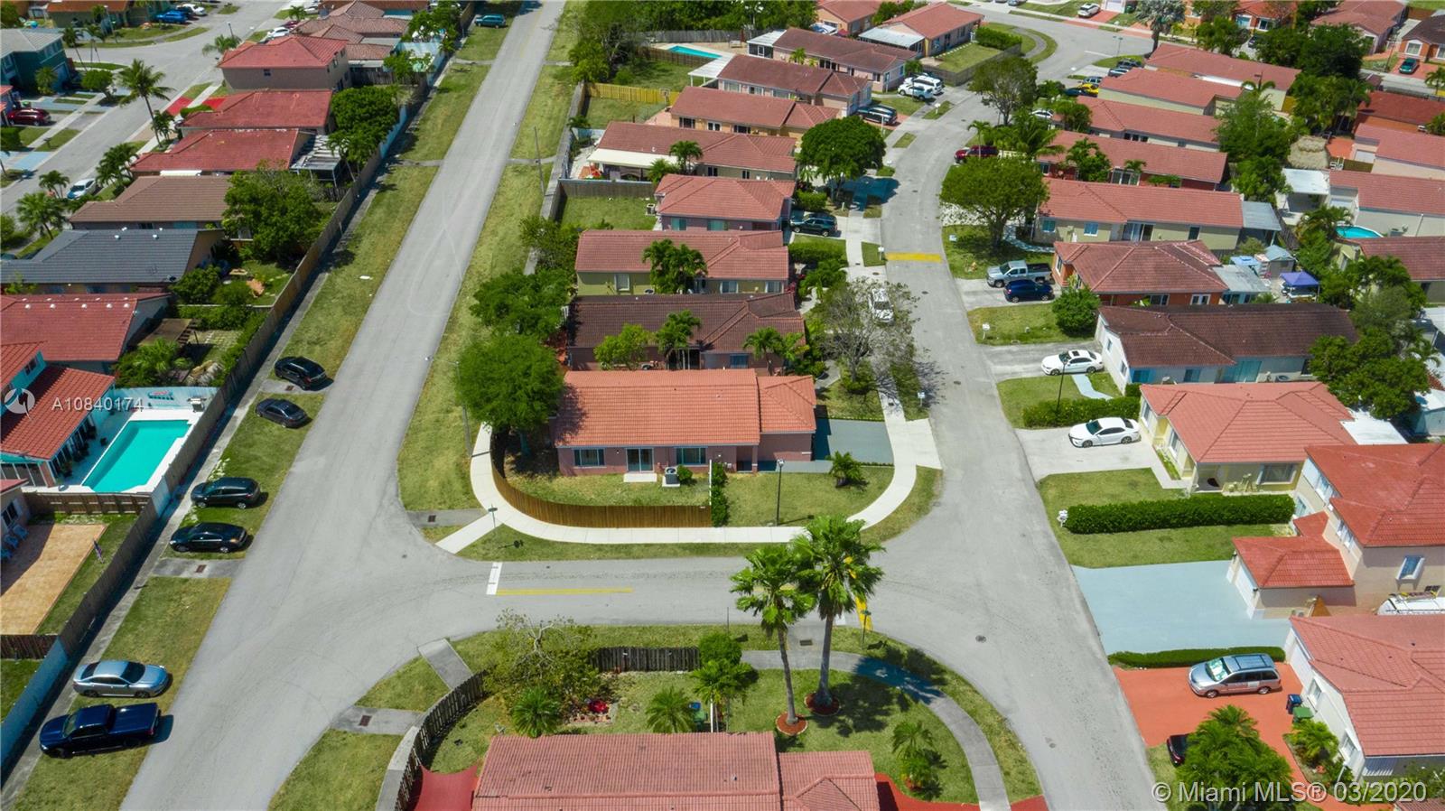 14310 Southwest 175th Terrace Miami, FL 33177 - Photo 5 of 37