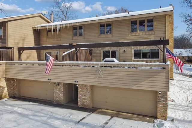 $275,000 | 37 Birnamwood Drive, Burnsville, MN 55337