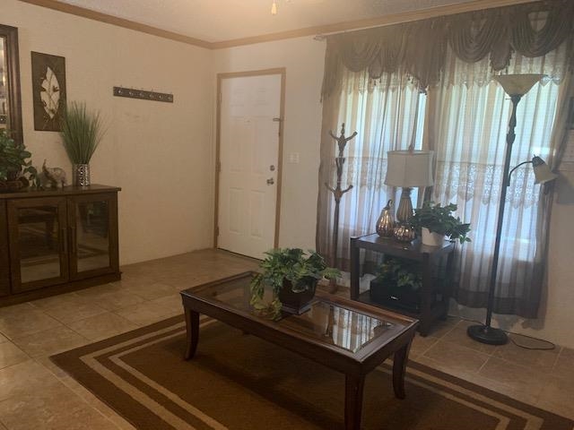 205 Burgess Road Gaffney, SC 29341 - Photo 2 of 9 Living Room
