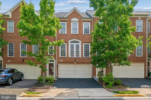 $715,000 | 8028 Samuel Wallis Street, Lorton, VA 22079