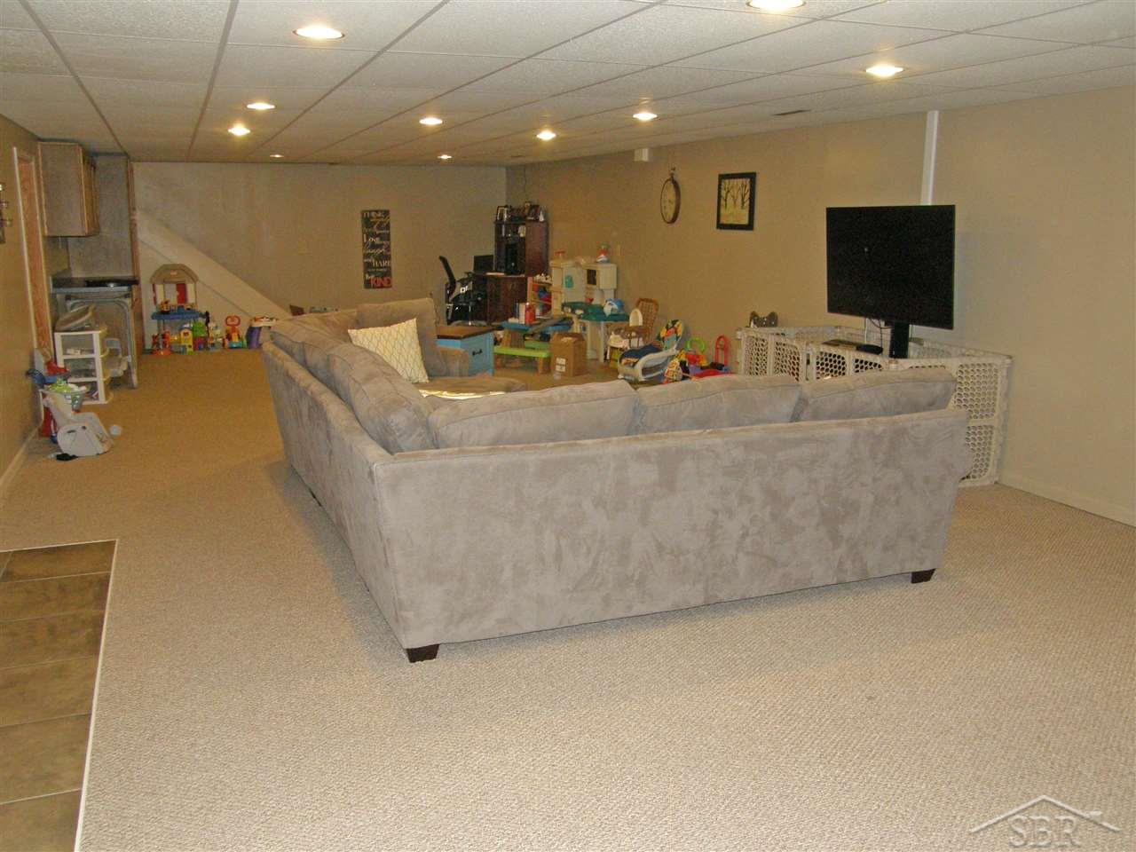 17214 E Road New Lothrop, MI 48460 - Photo 24 of 32 50019718-23.JPG